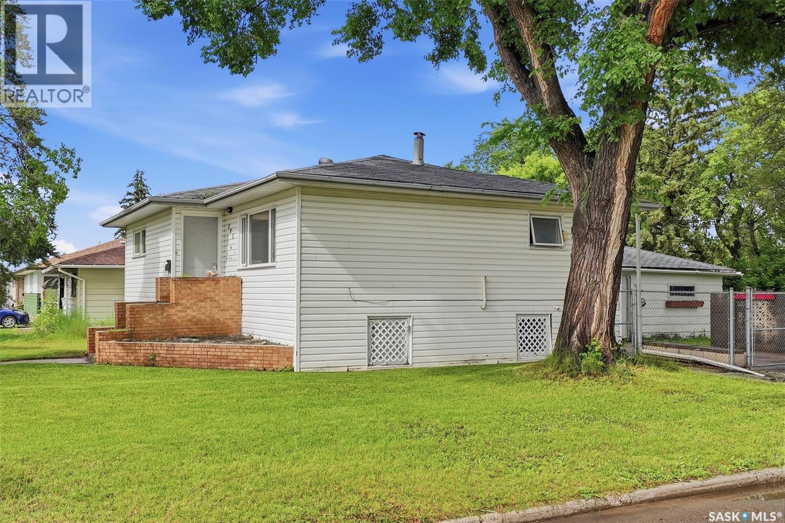 302 U AVENUE N - 4