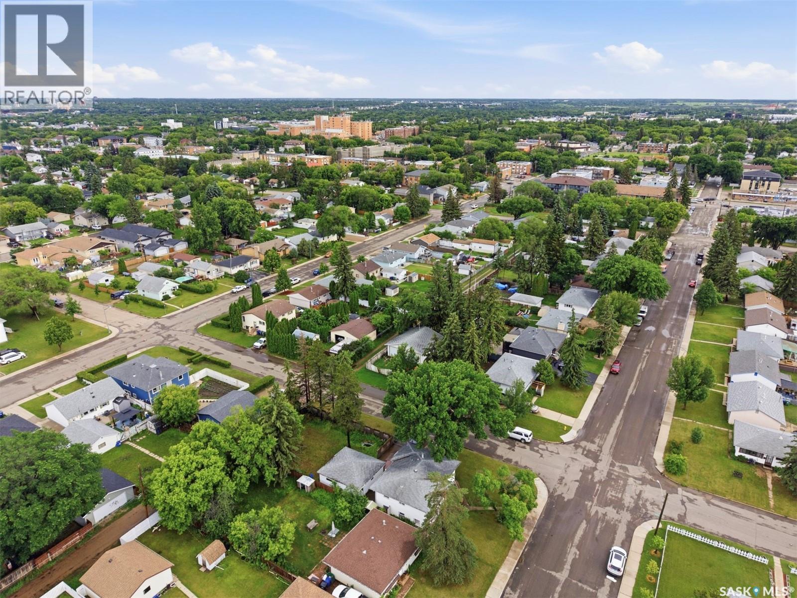 302 U AVENUE N - 41