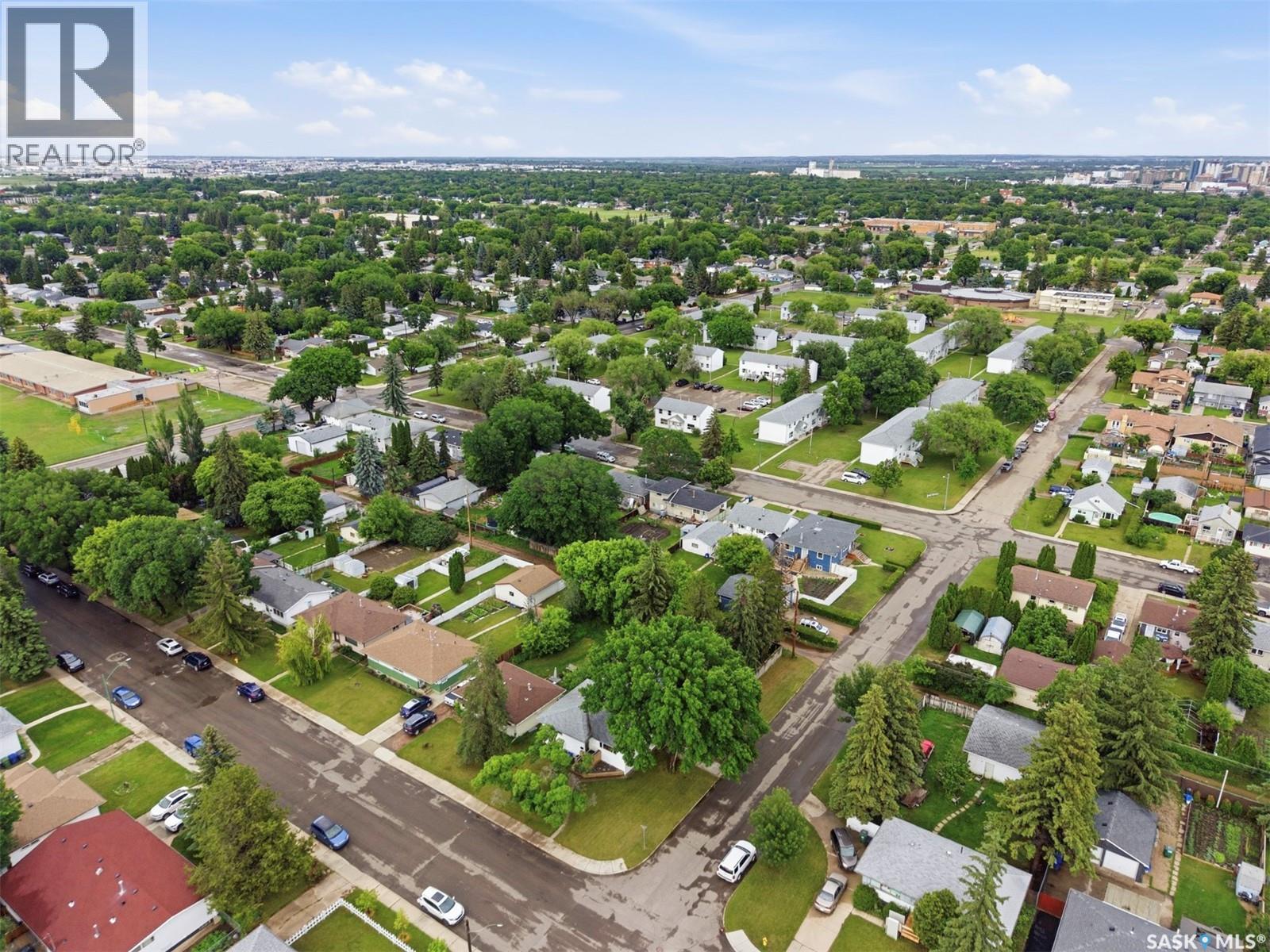 302 U AVENUE N - 47