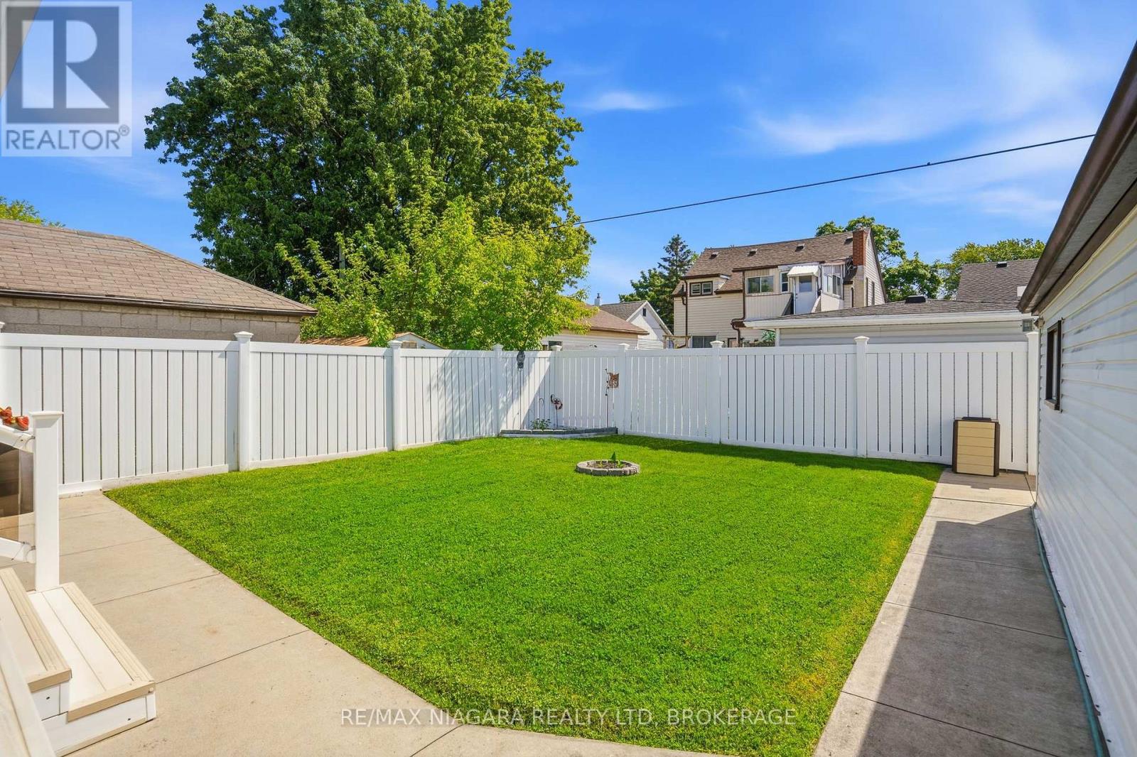 270 MCALPINE AVENUE S - 31
