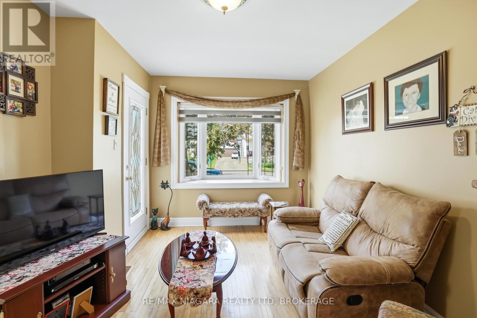 270 MCALPINE AVENUE S - 7