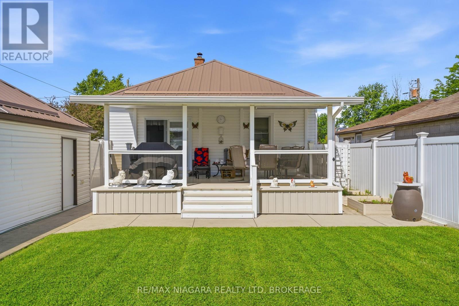 270 MCALPINE AVENUE S - 33