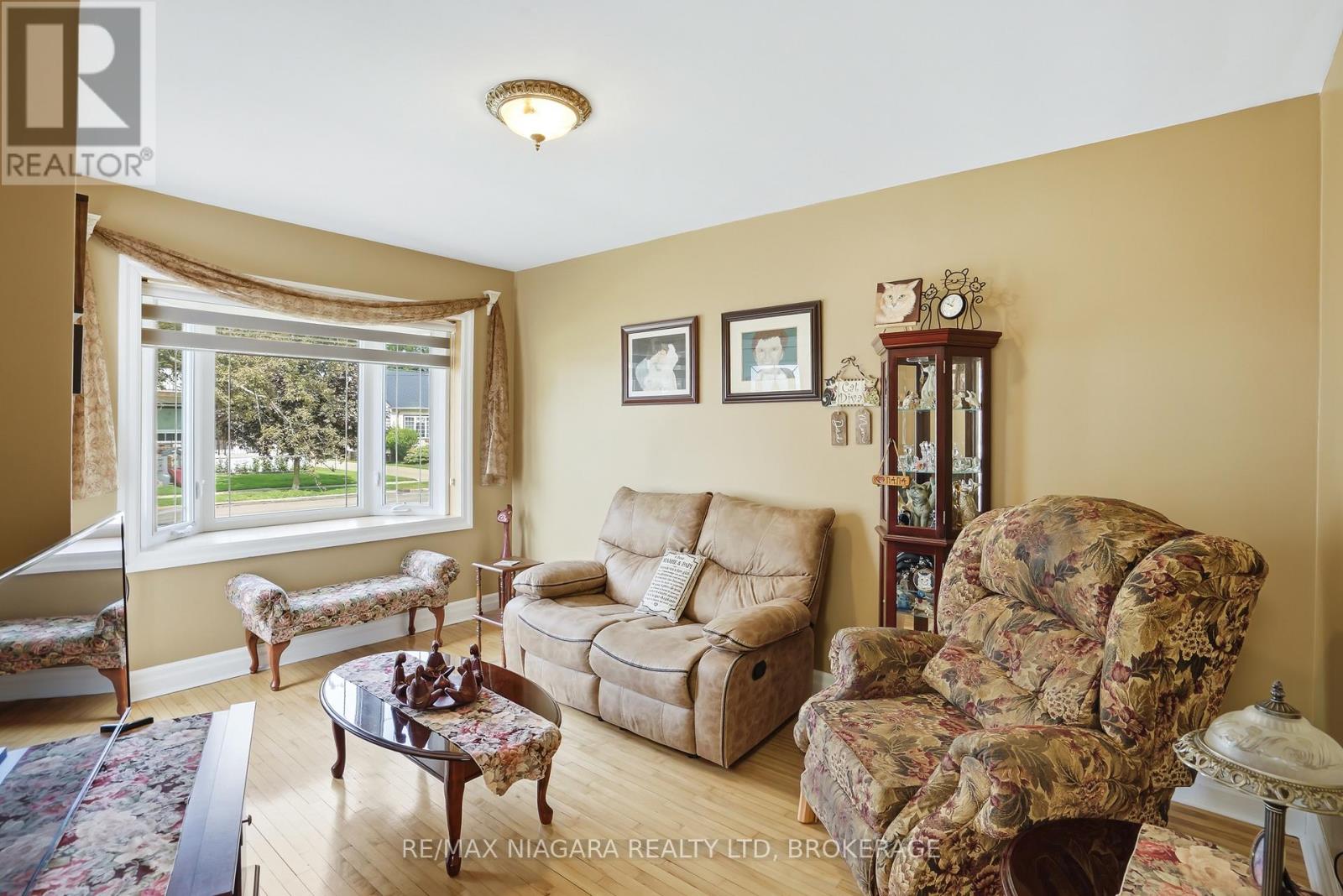 270 MCALPINE AVENUE S - 6