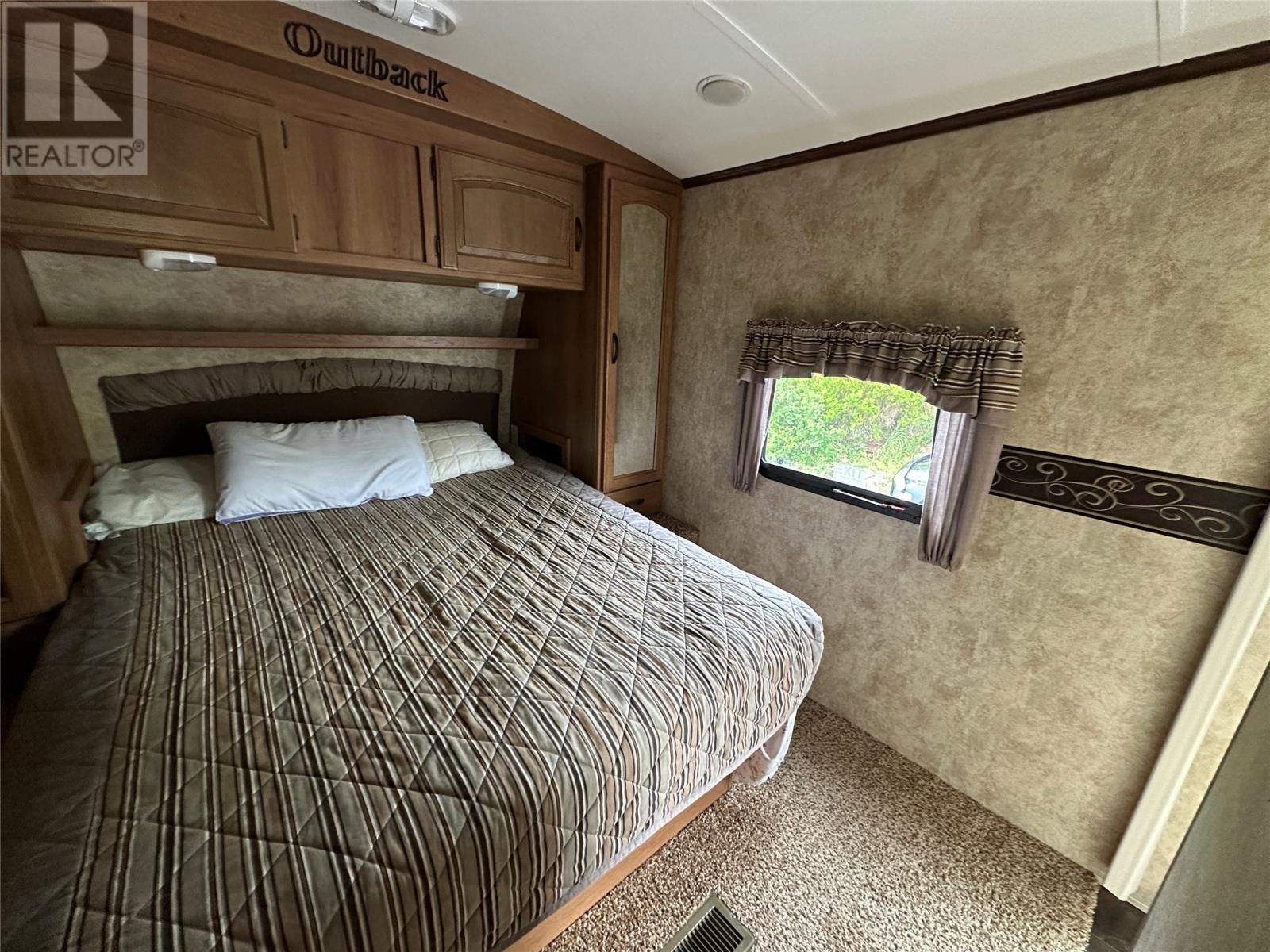 71 Flatrock Road thumbnail 18