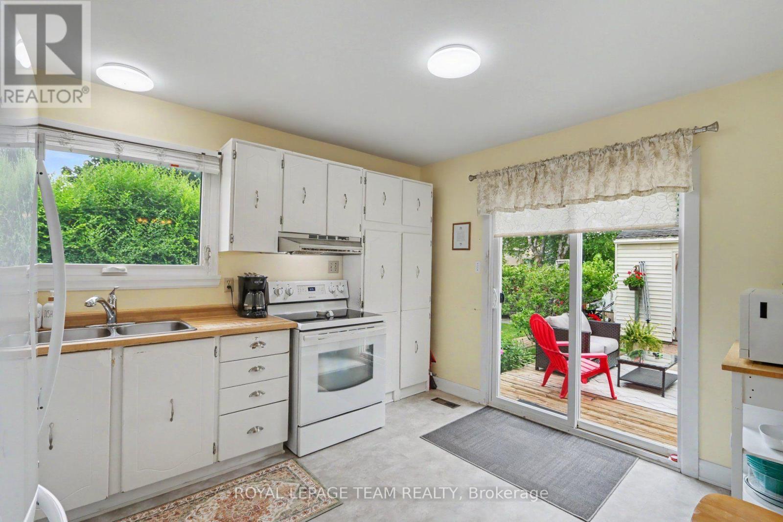 95 SEABROOKE DRIVE - 10