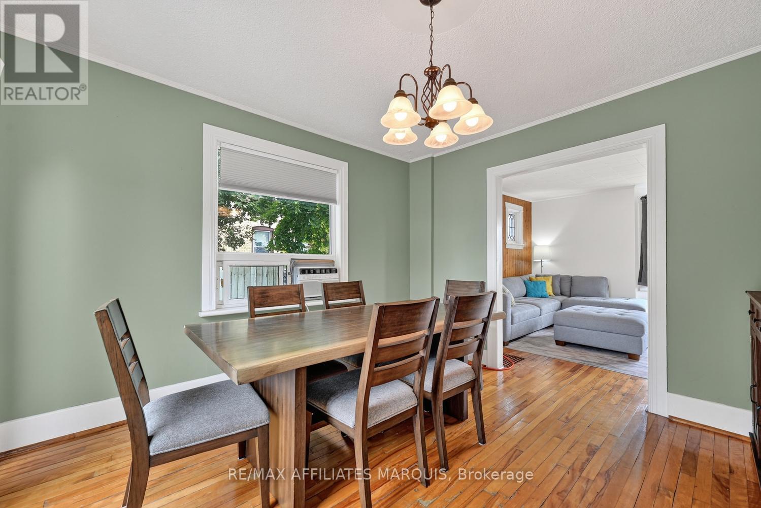 53 SMITHS FALLS AVENUE - 13