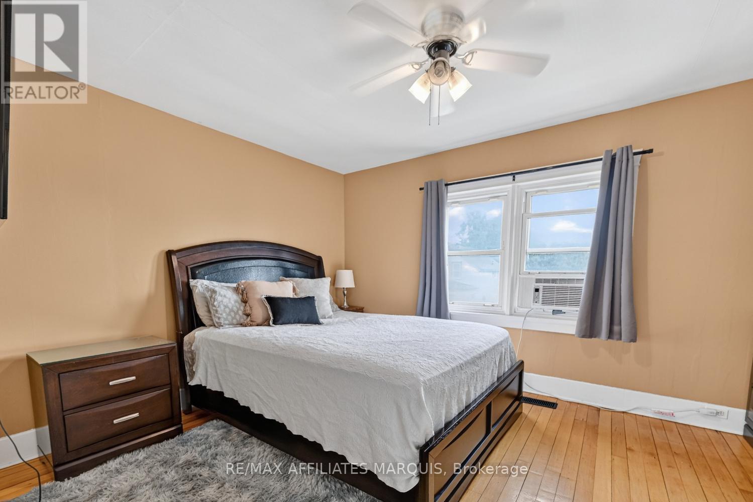 53 SMITHS FALLS AVENUE - 17