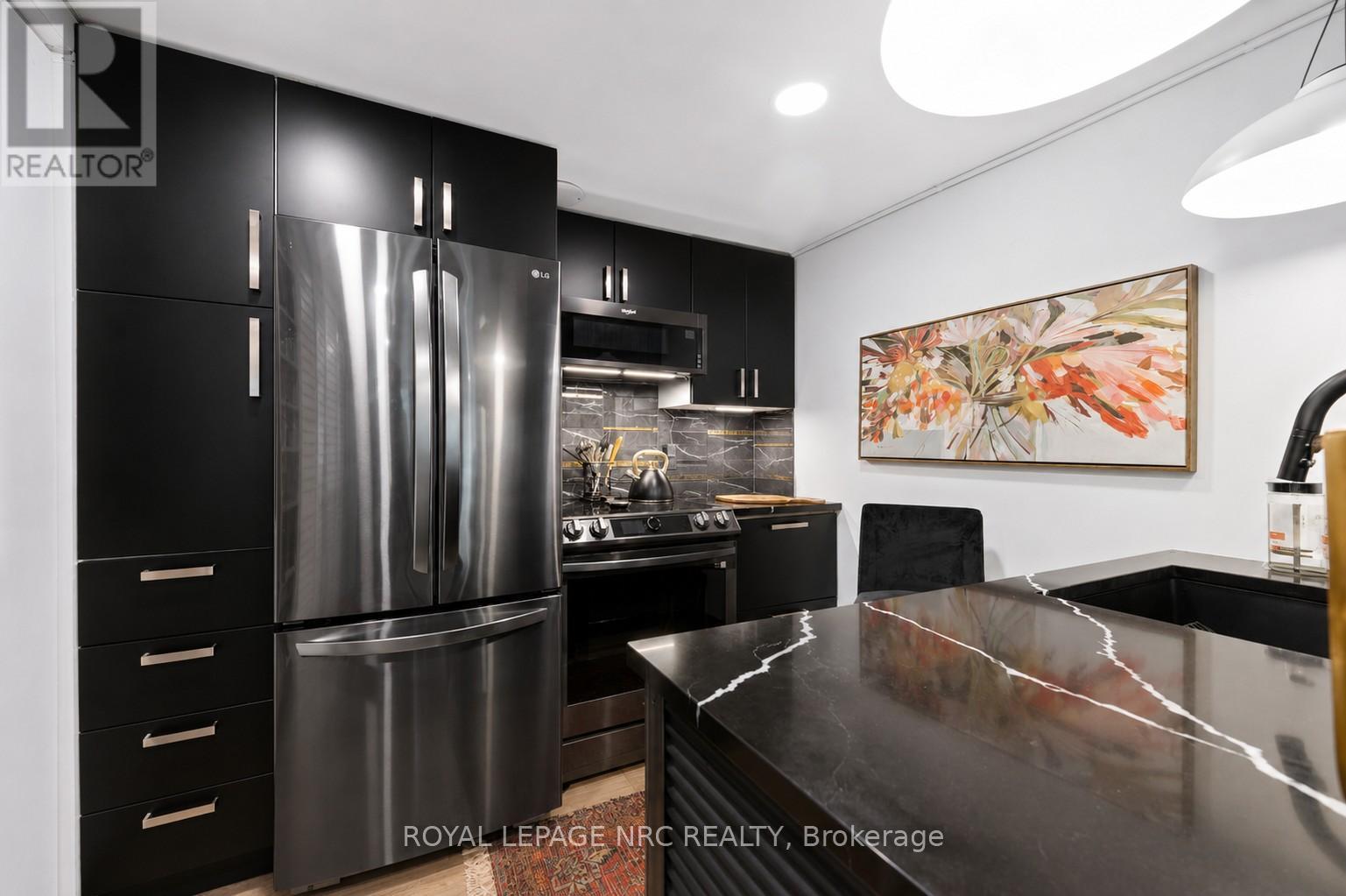 180 WOODSIDE DRIVE - Image 28
