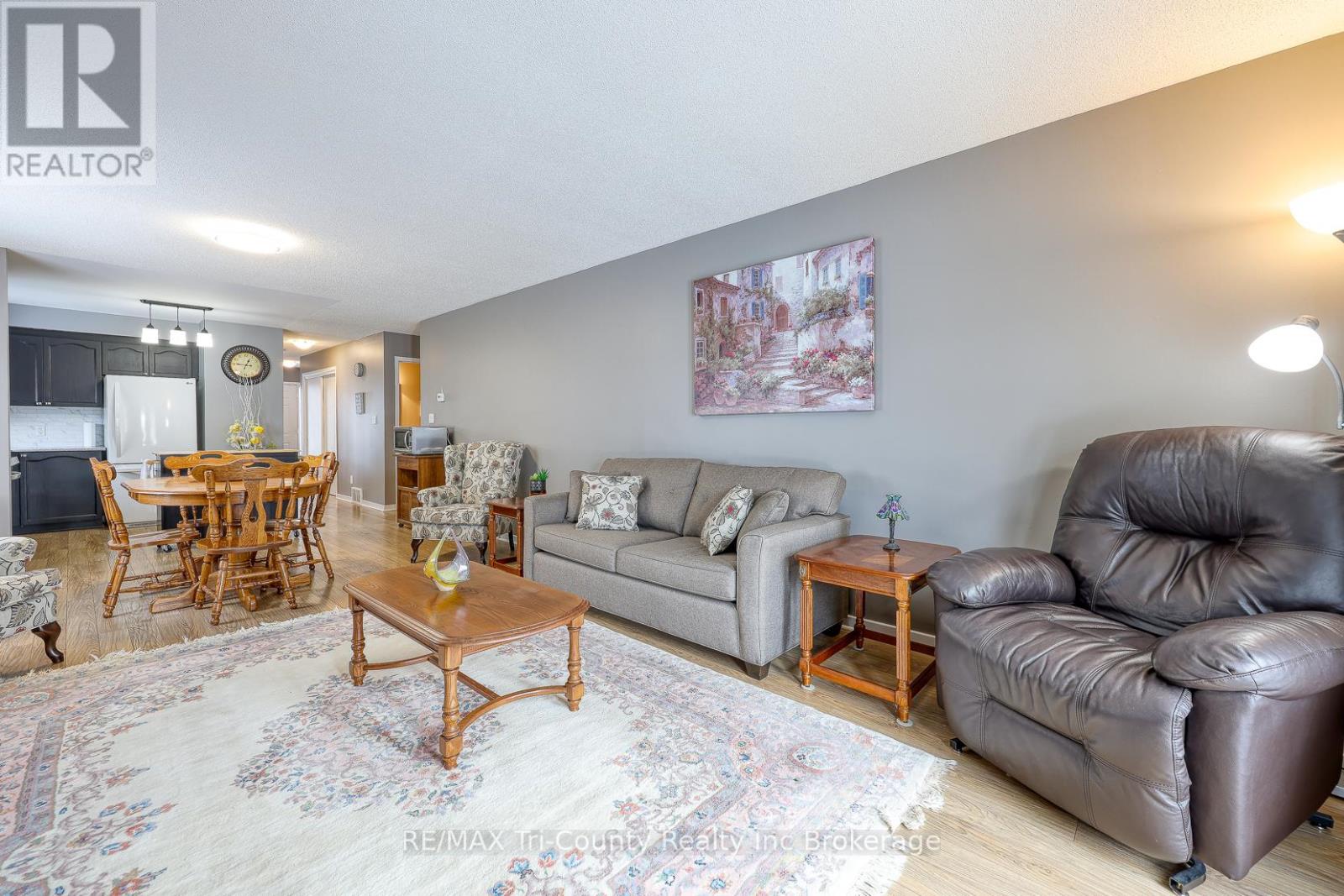 33 WILKINS CRESCENT - Image 12