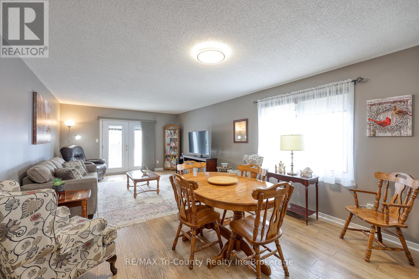 33 WILKINS CRESCENT - Image 9