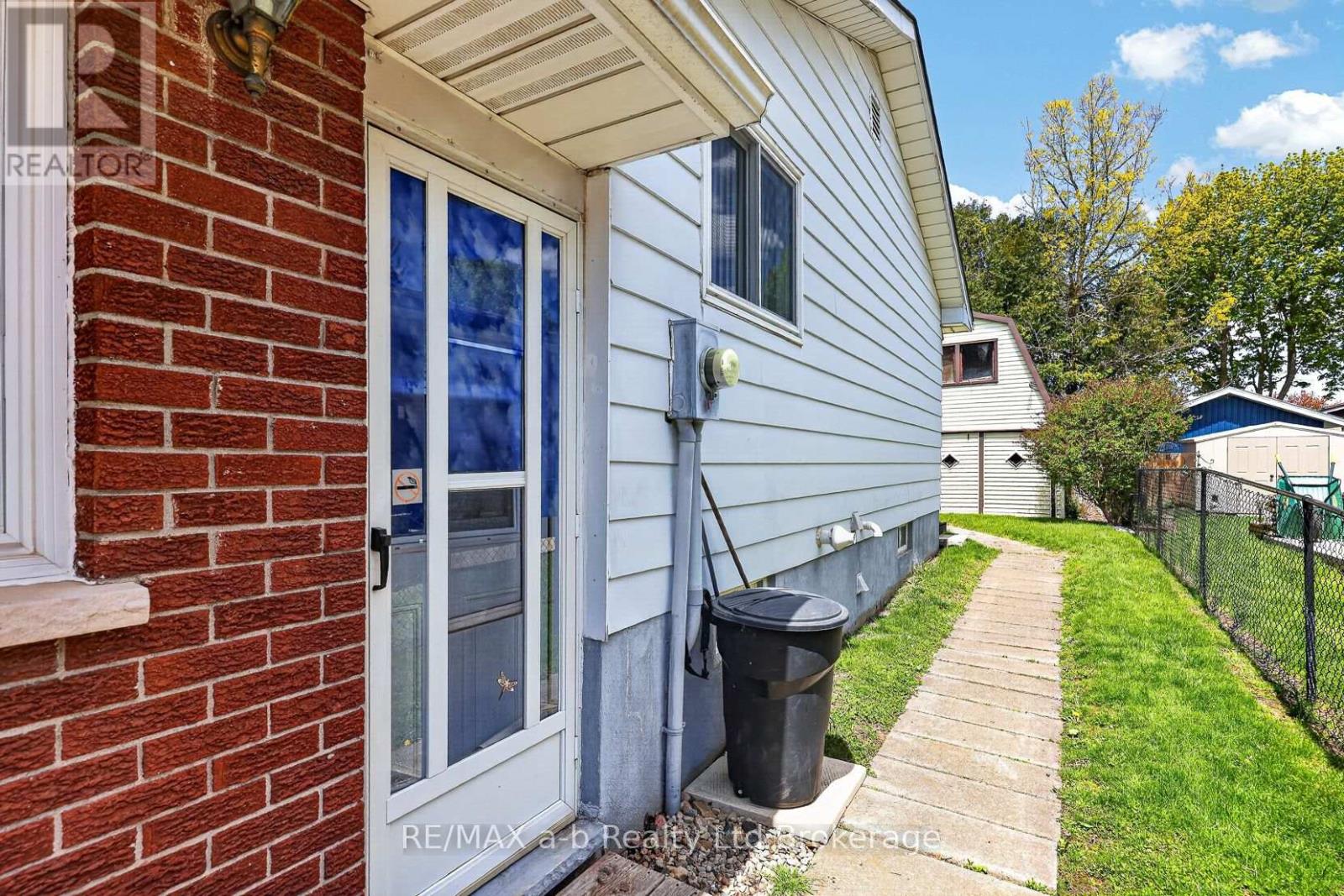 13 WITTY AVENUE - 16