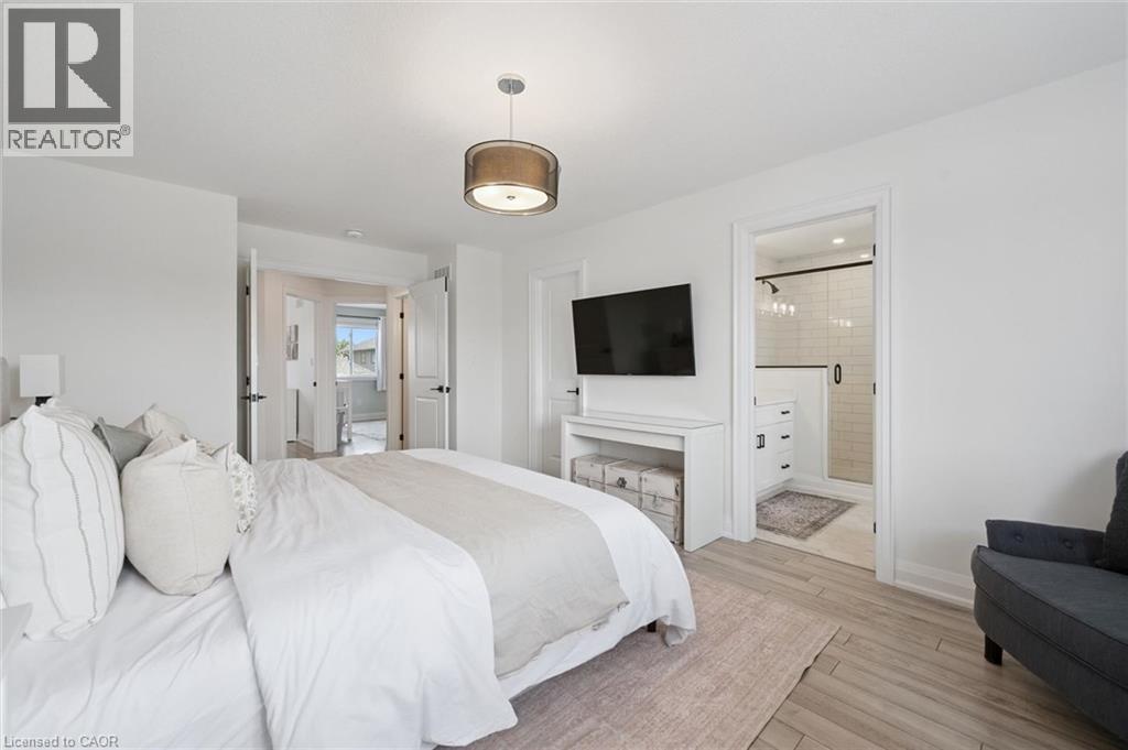 130 WOODBERRY Crescent - 25