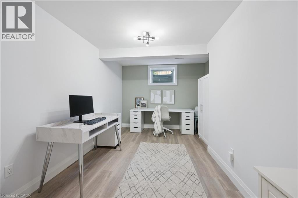 130 WOODBERRY Crescent - 30