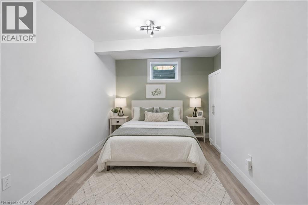 130 WOODBERRY Crescent - Image 31