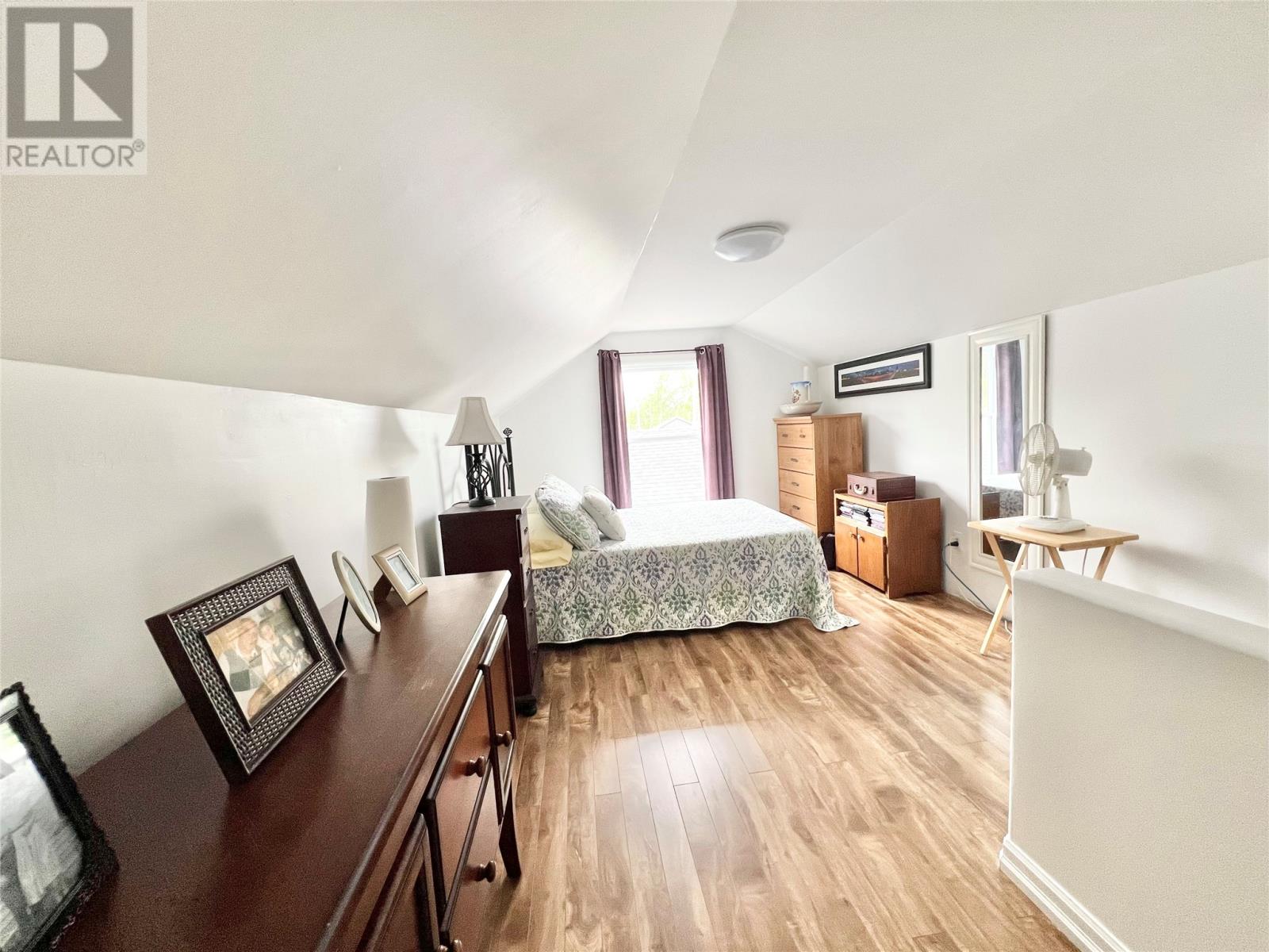 26 Pleasantview Road - 42