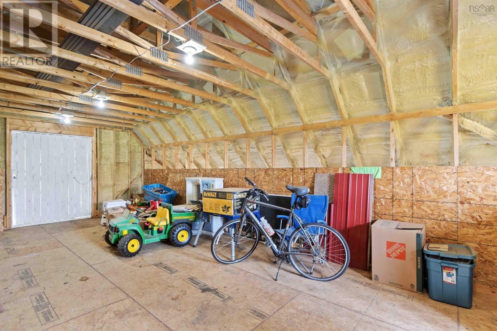 423 Canaan Road - 39