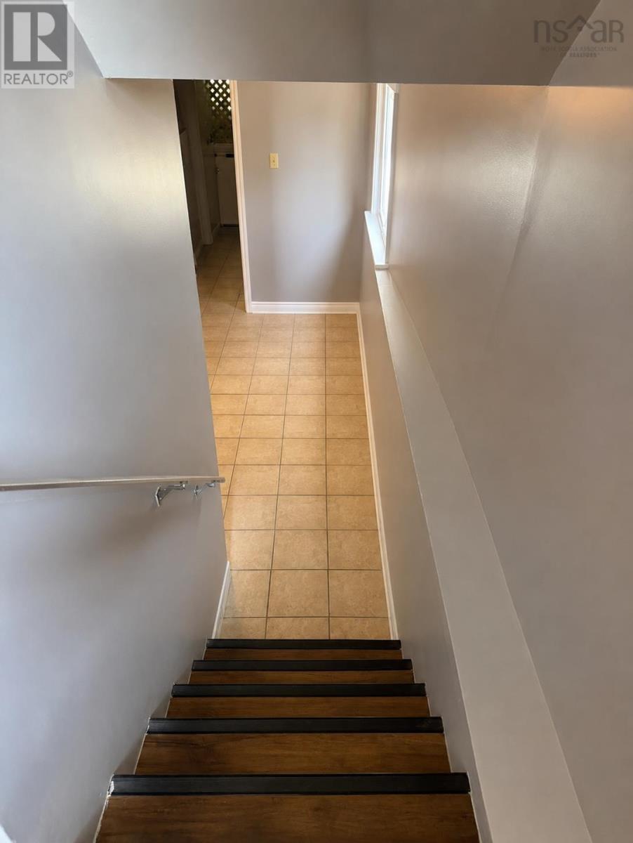 B 144 Riverside Avenue - 12