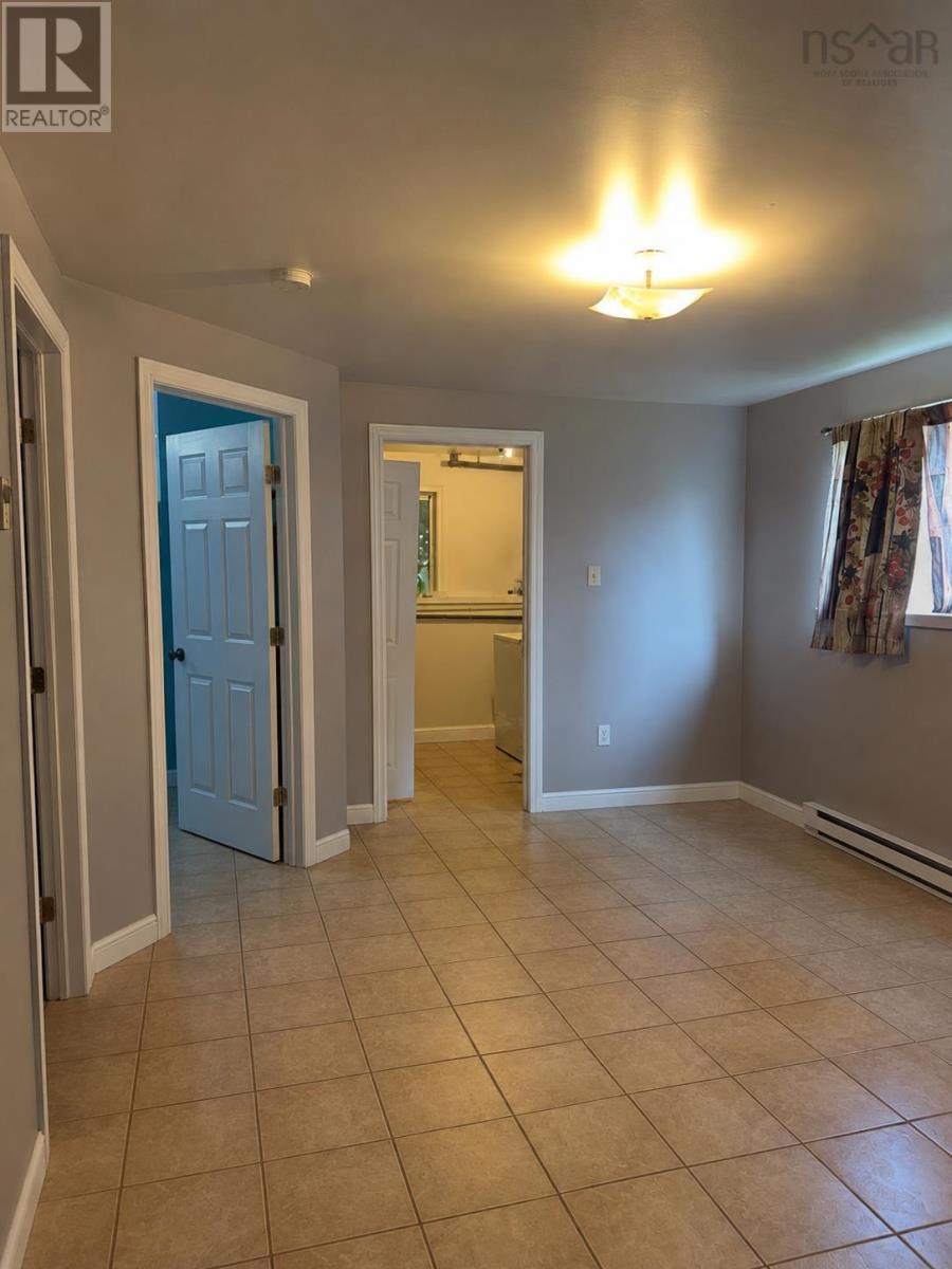 B 144 Riverside Avenue - 14