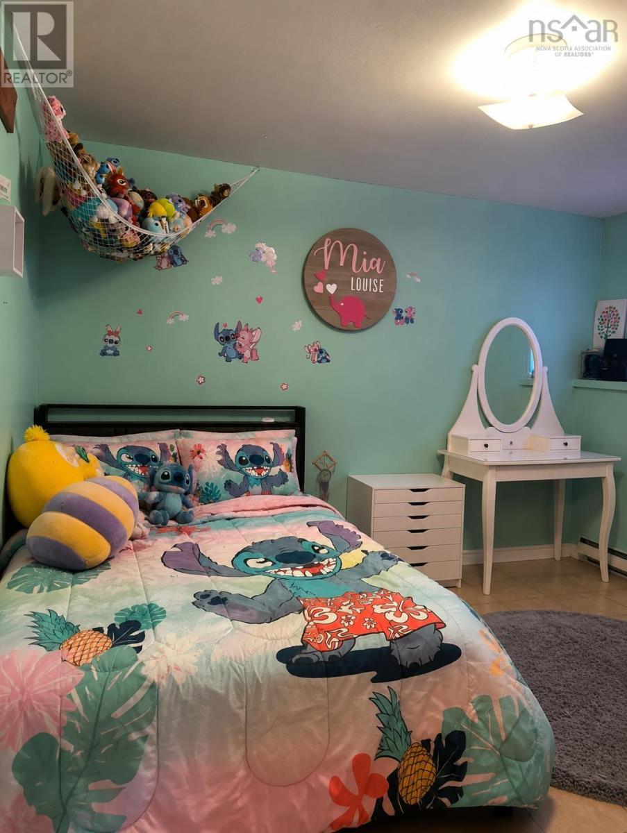 B 144 Riverside Avenue - 18