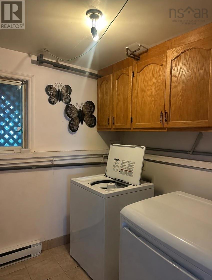 B 144 Riverside Avenue - 20