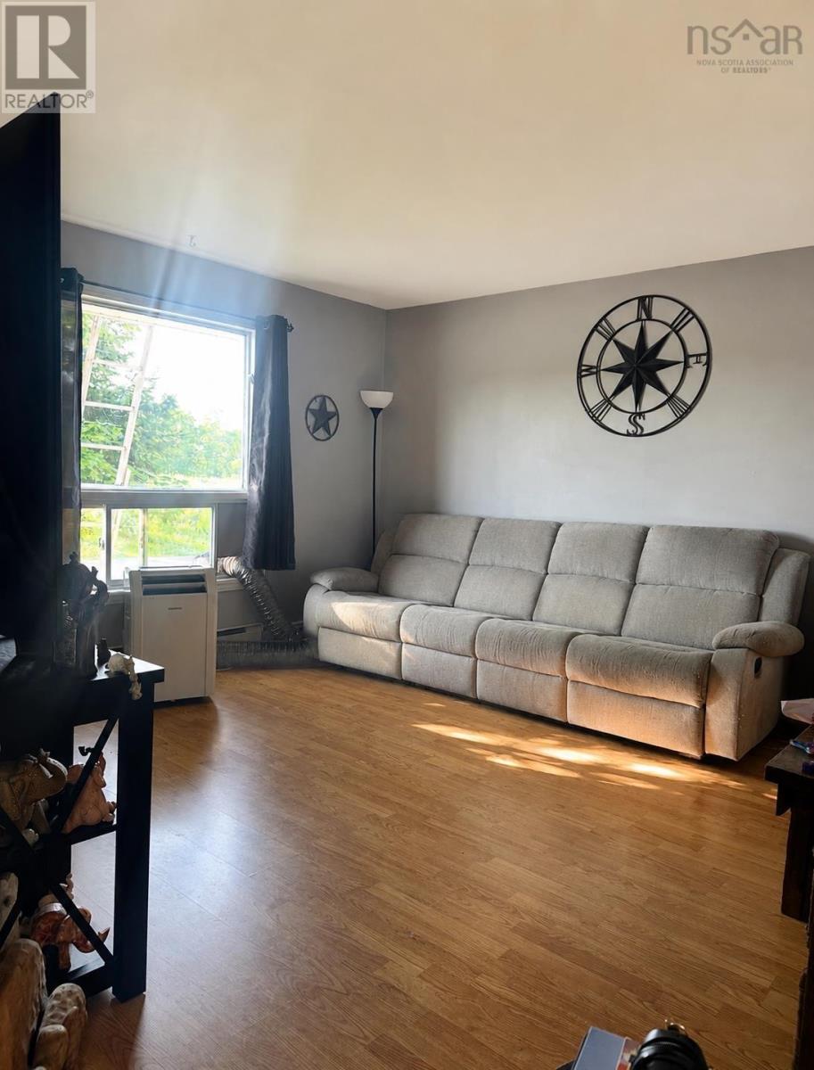 B 144 Riverside Avenue - 4