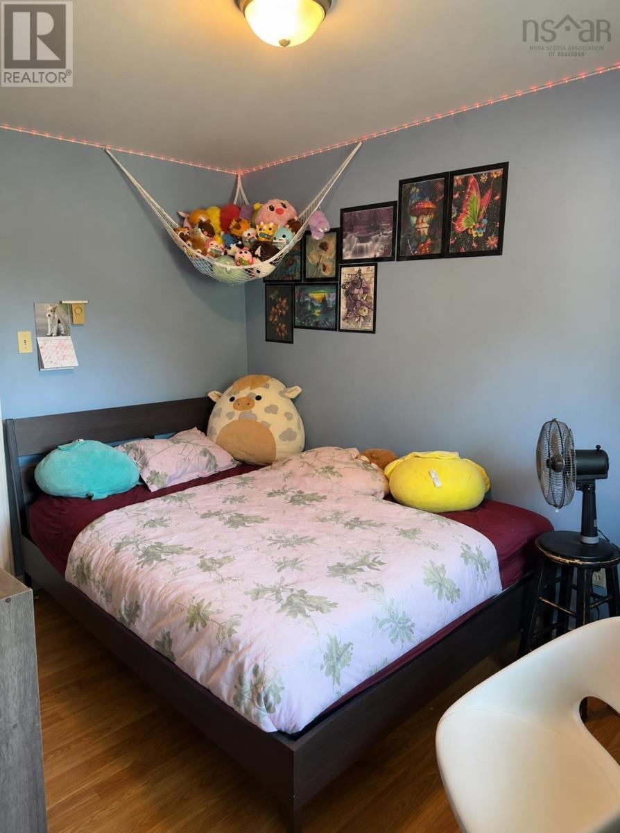 B 144 Riverside Avenue - 9