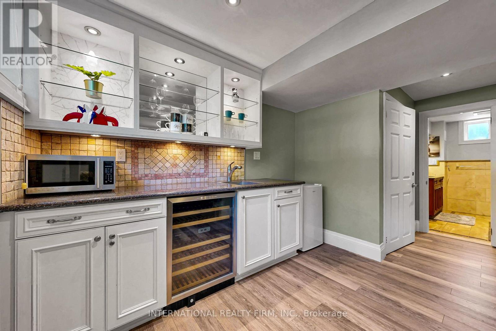 1594 SUNNYCOVE DRIVE - 34