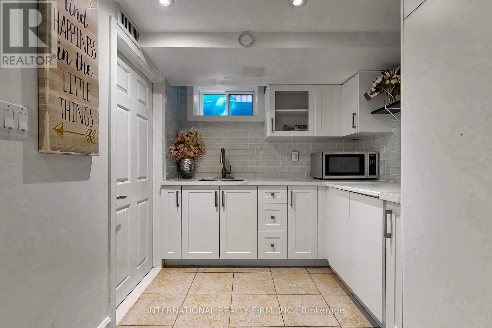 1594 SUNNYCOVE DRIVE - 42
