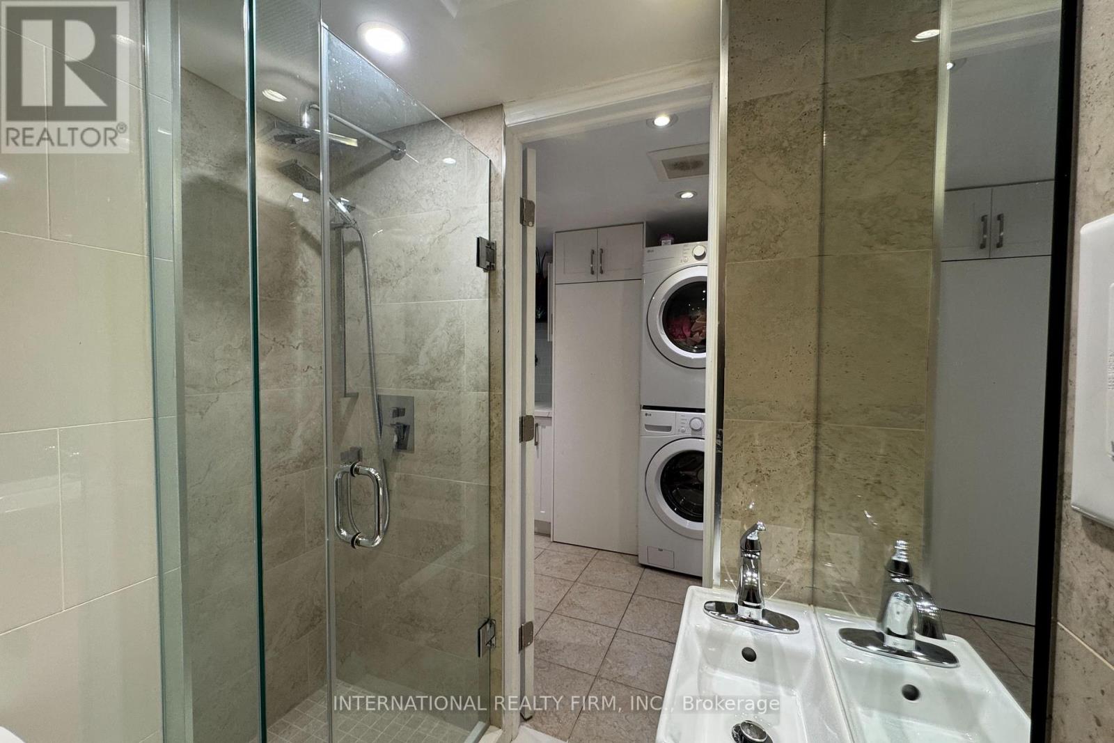 1594 SUNNYCOVE DRIVE - 44