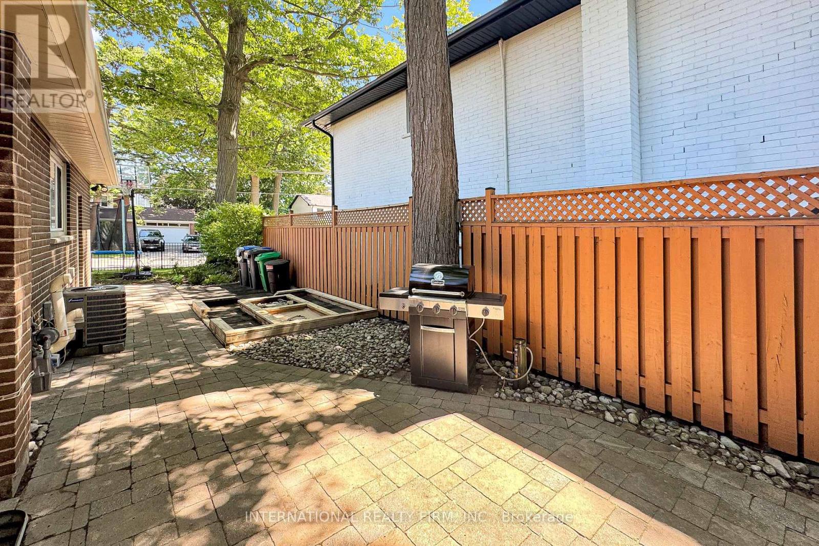 1594 SUNNYCOVE DRIVE - 47