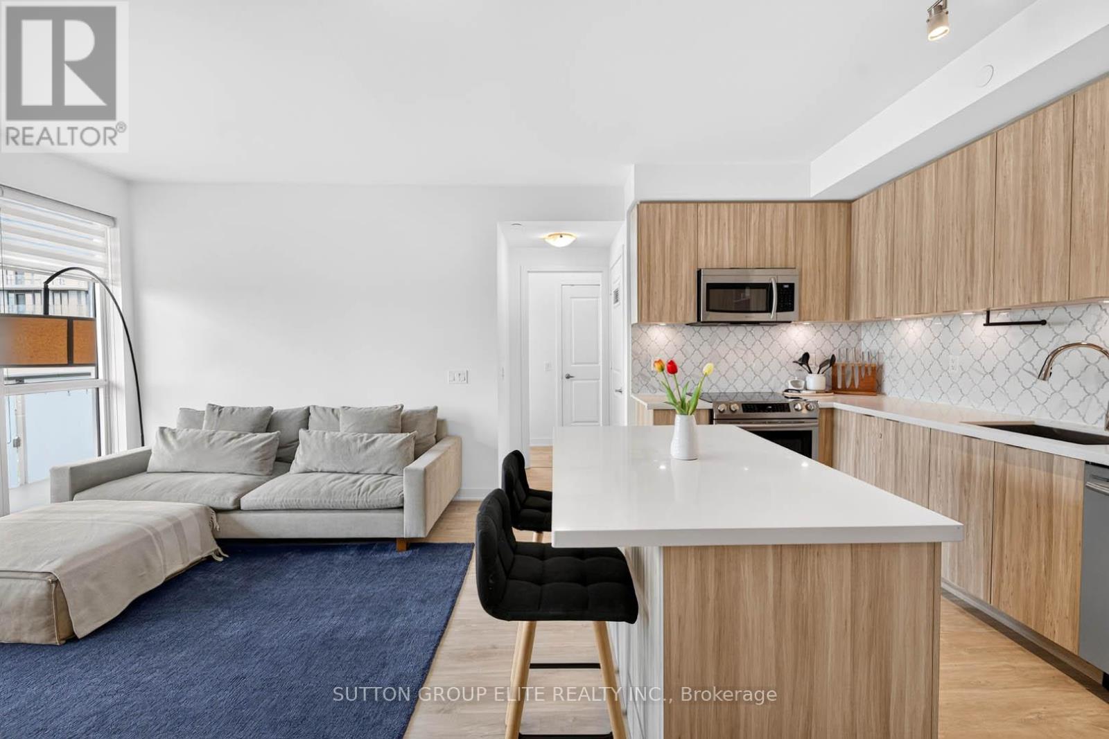 #302 4699 GLEN ERIN DRIVE - Image 12