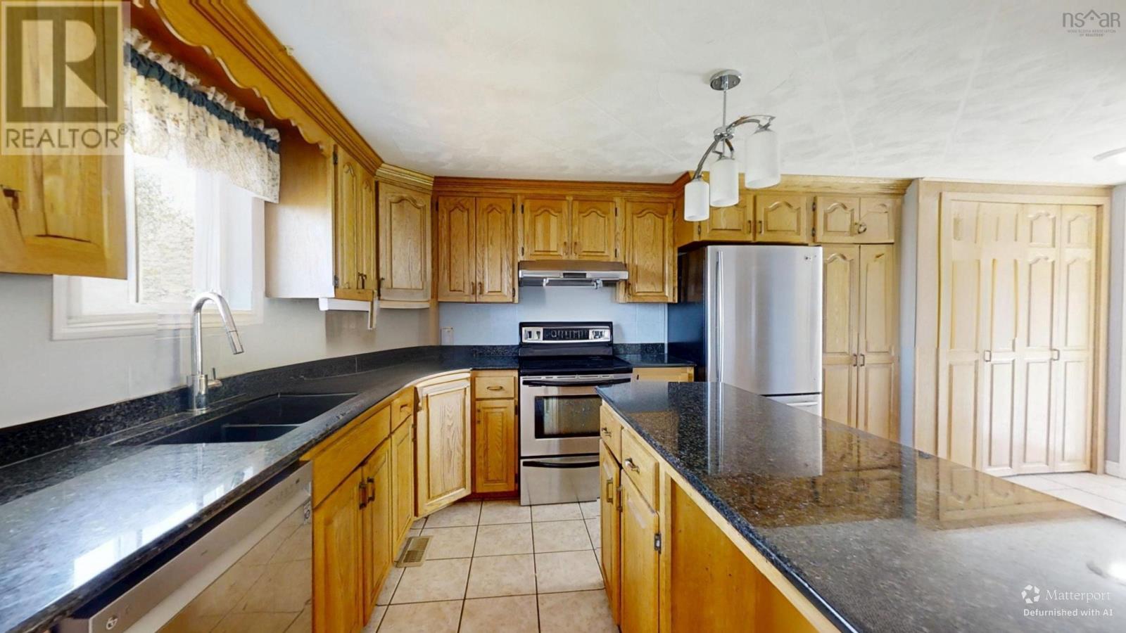 61 Shipyard Road - 17