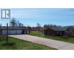 4pc Ensuite bath - 61 Shipyard Road, Cheverie, NS B0N1G0 Photo 6