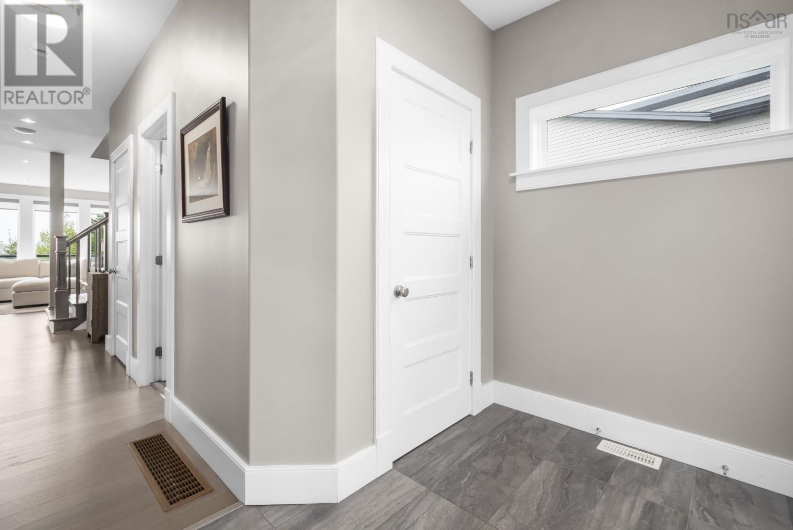 61 Maple Grove Avenue, Brunello Estates - 10