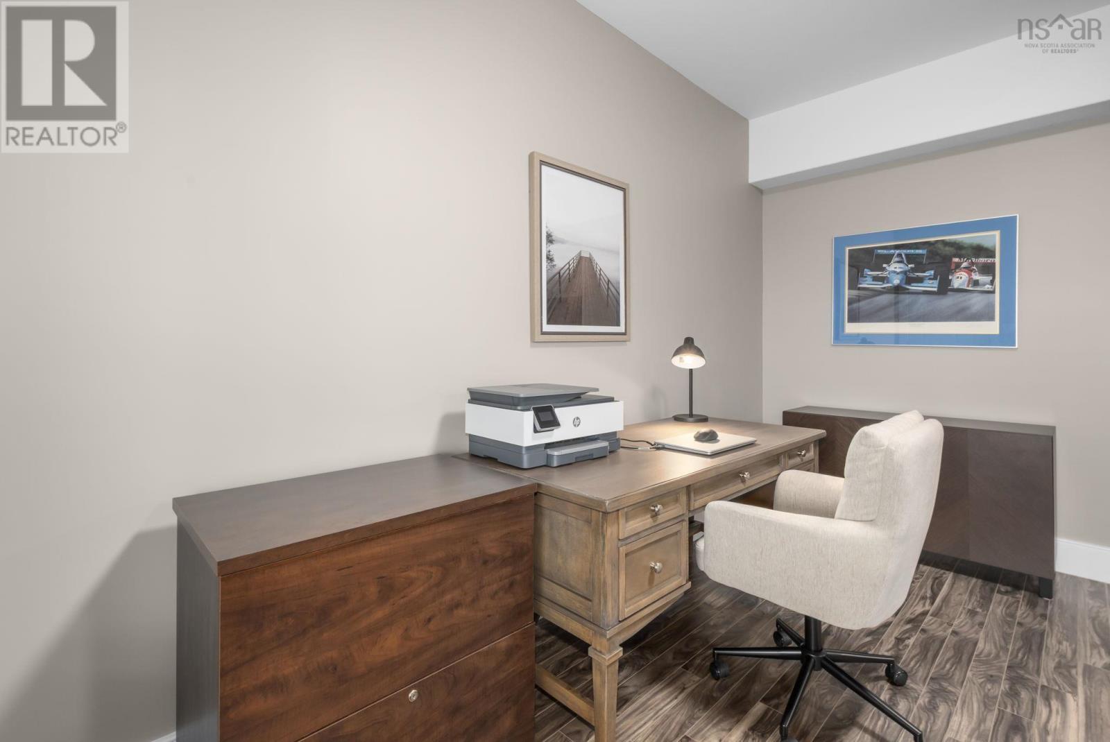 61 Maple Grove Avenue, Brunello Estates - 39