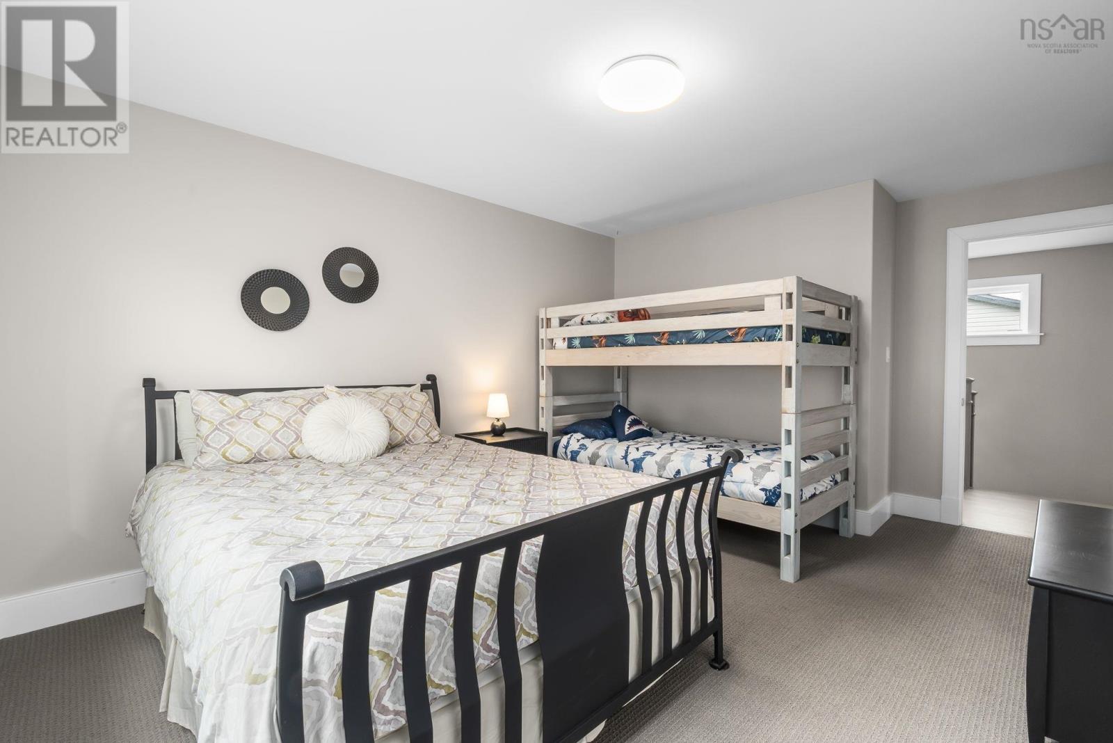 61 Maple Grove Avenue, Brunello Estates - 31