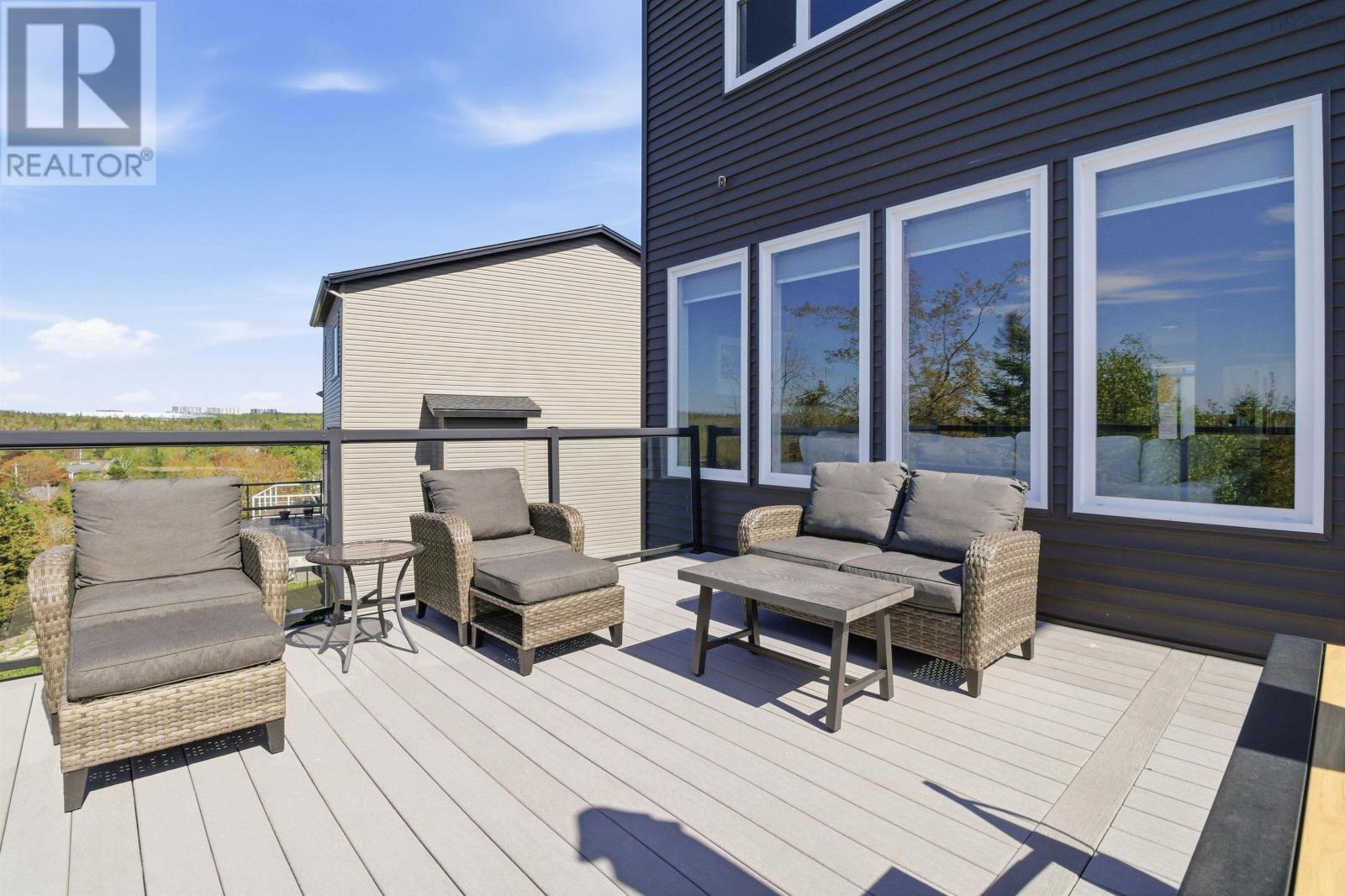 61 Maple Grove Avenue, Brunello Estates - 3