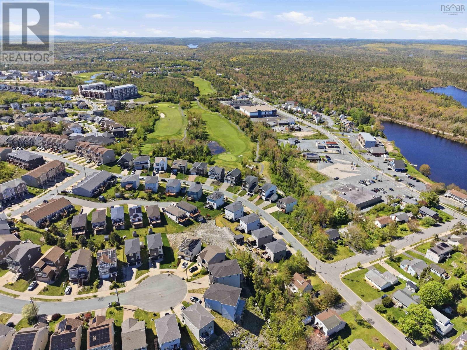 61 Maple Grove Avenue, Brunello Estates - 44