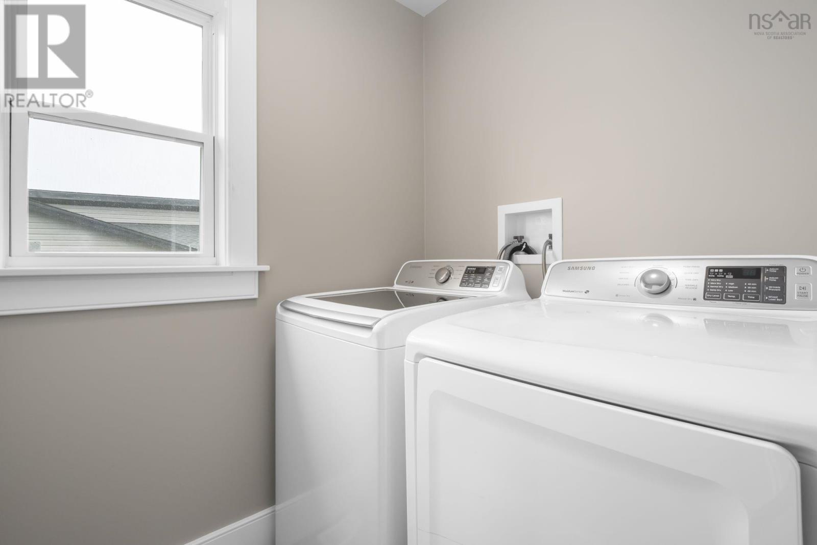 61 Maple Grove Avenue, Brunello Estates - 35