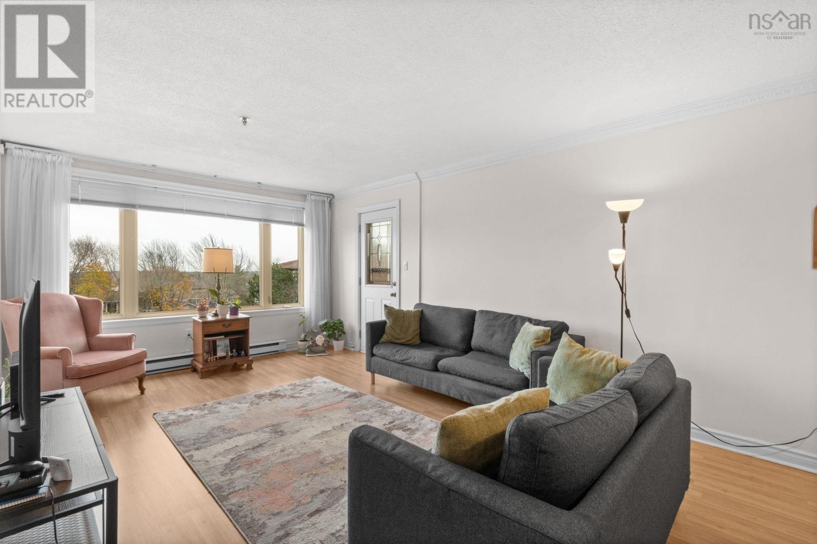 #403 64 Cumberland Drive - 10