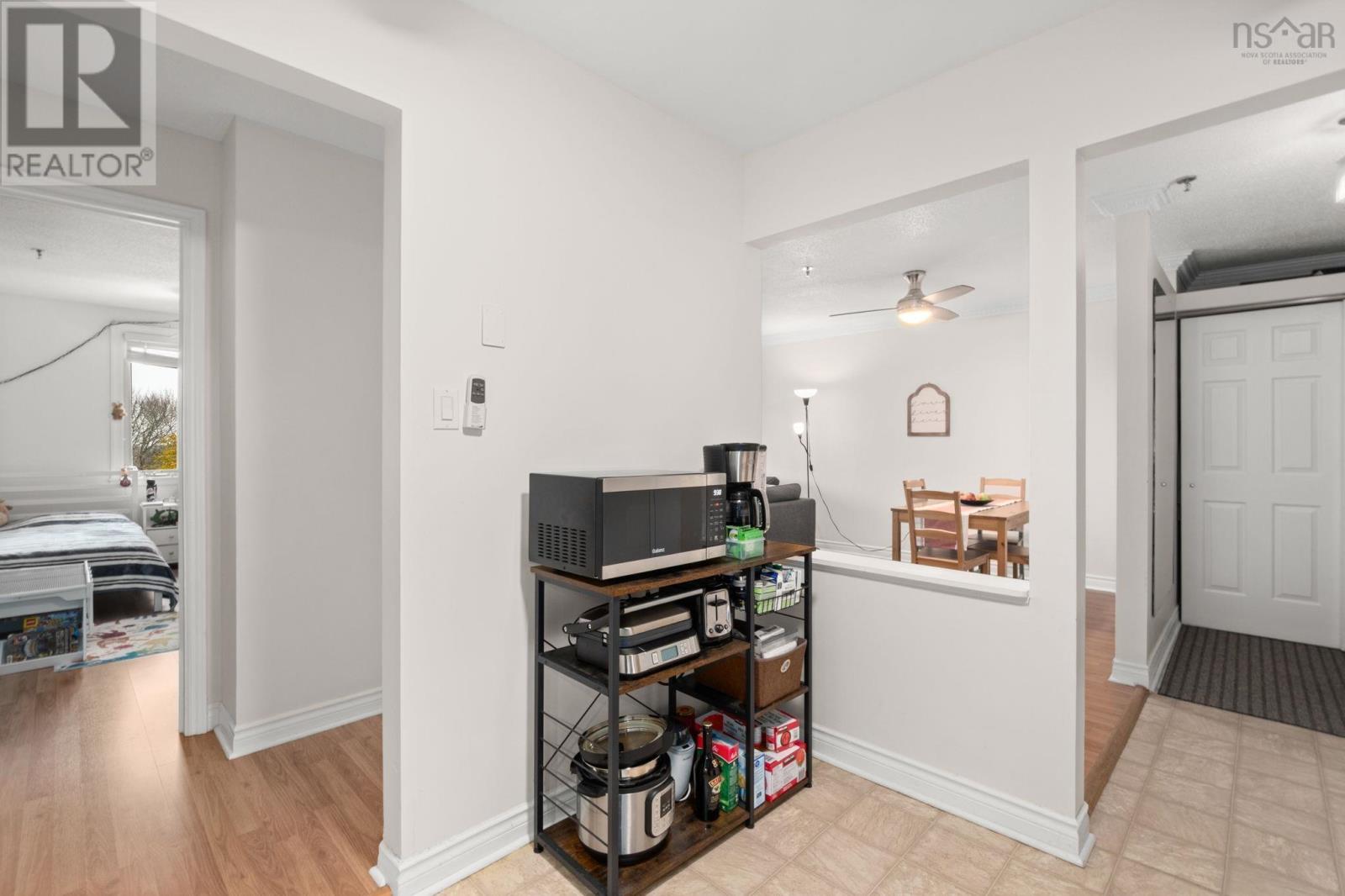 #403 64 Cumberland Drive - 17