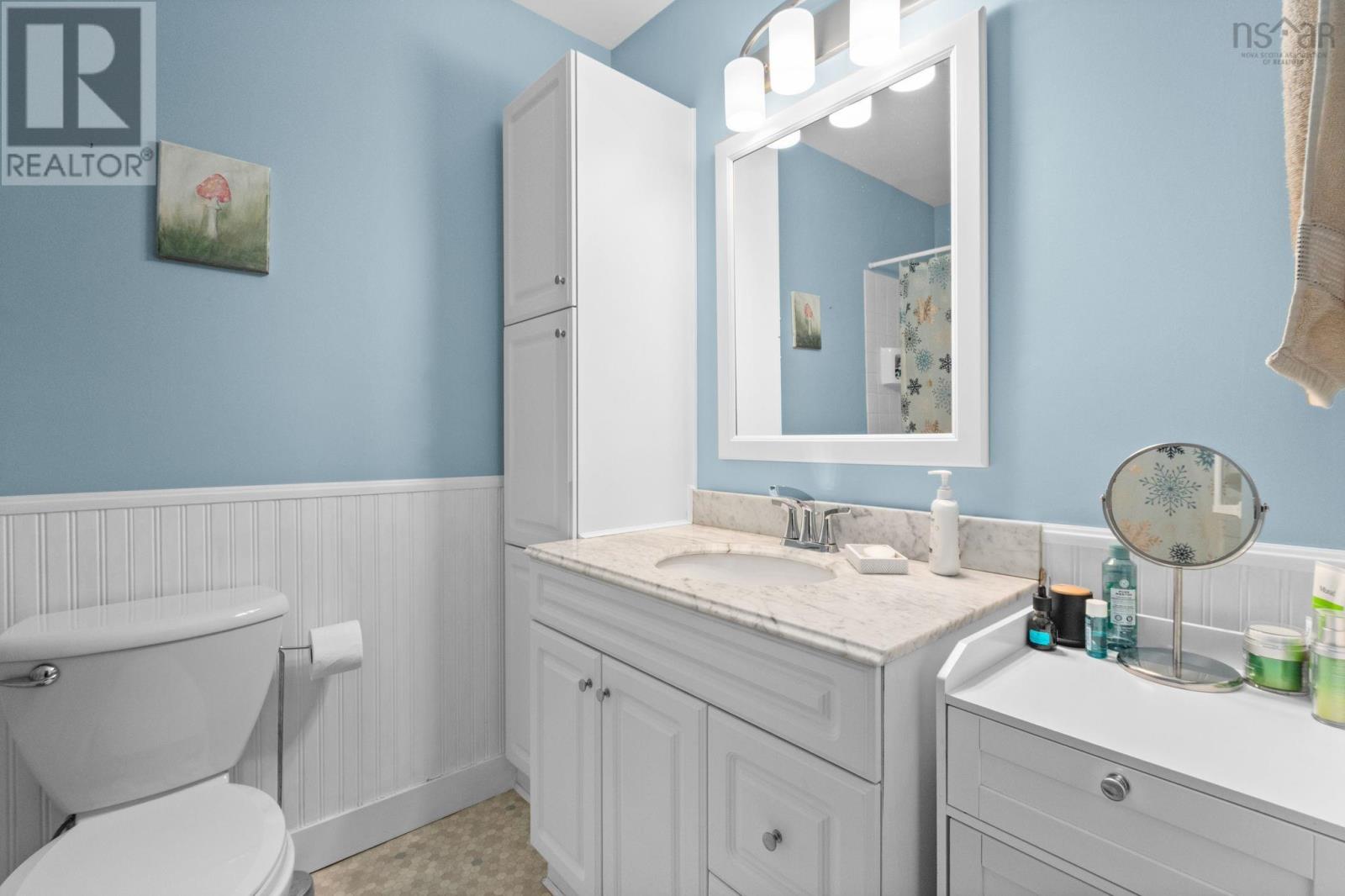 #403 64 Cumberland Drive - 26