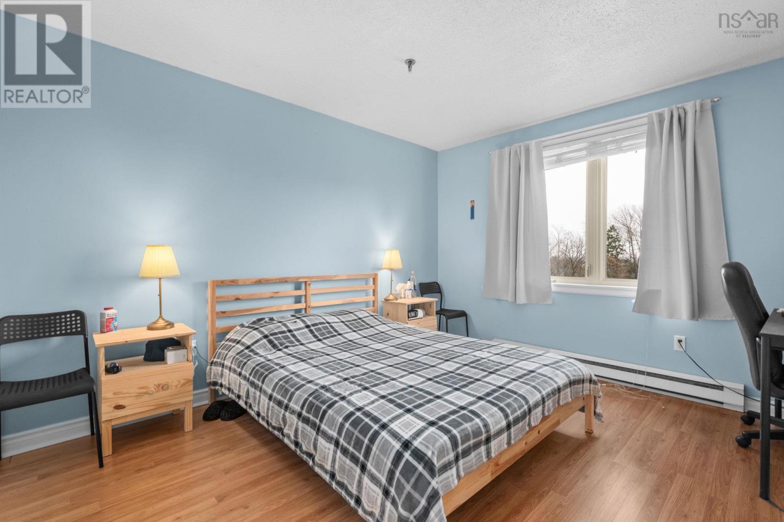 #403 64 Cumberland Drive - 21
