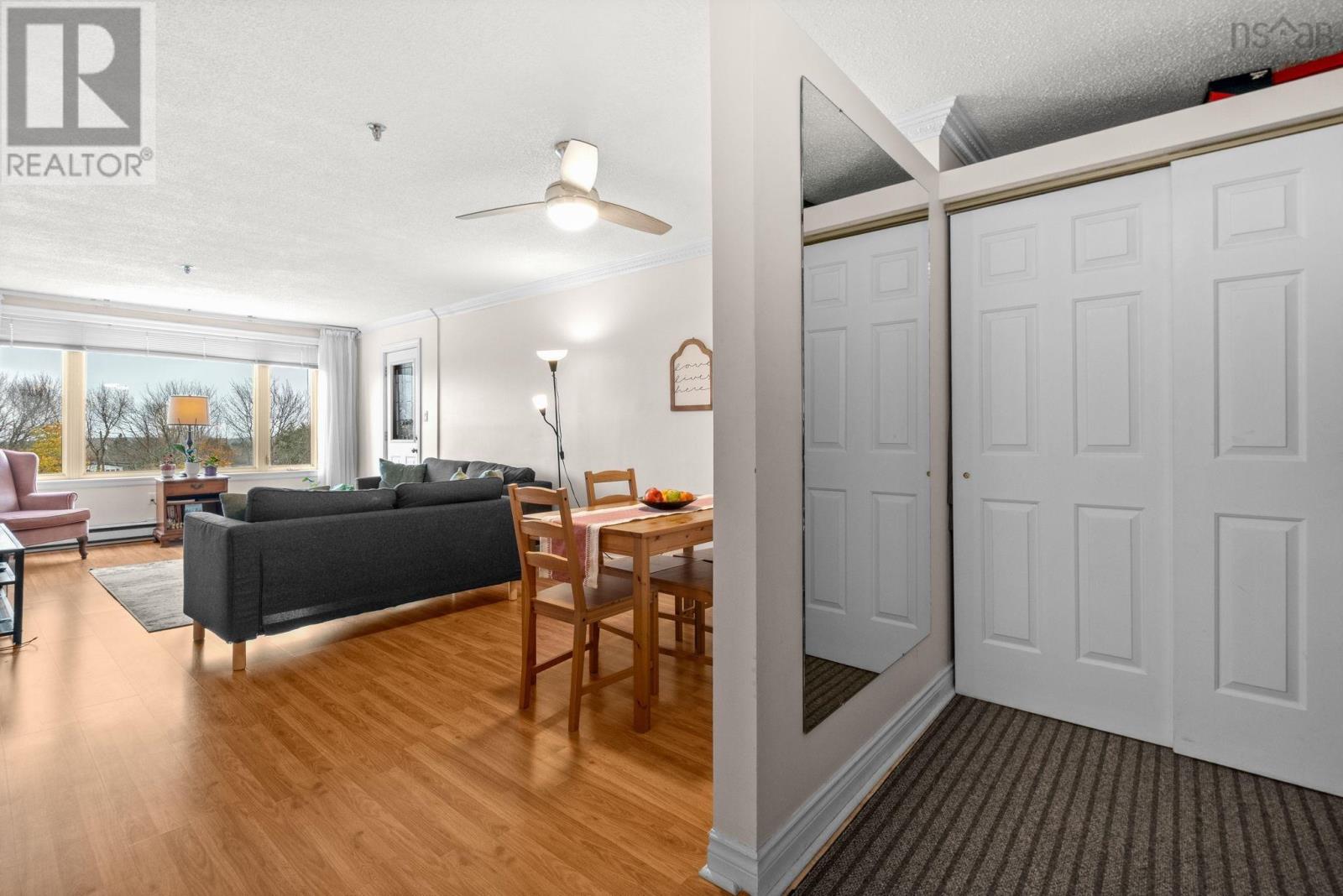 #403 64 Cumberland Drive - 3