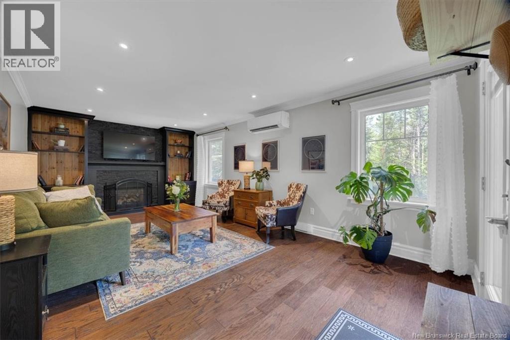 24 Beach Drive - Image 15