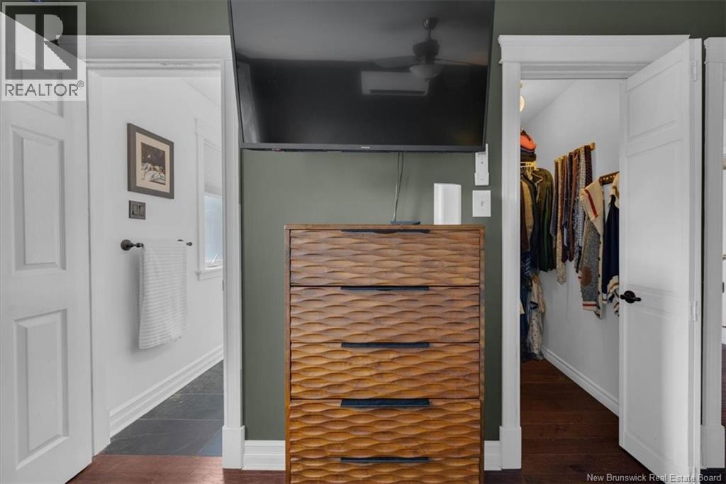24 Beach Drive - Image 24