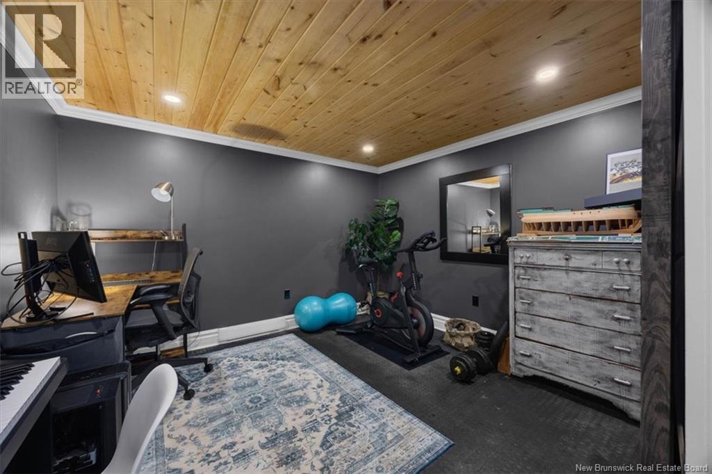 24 Beach Drive - Image 33