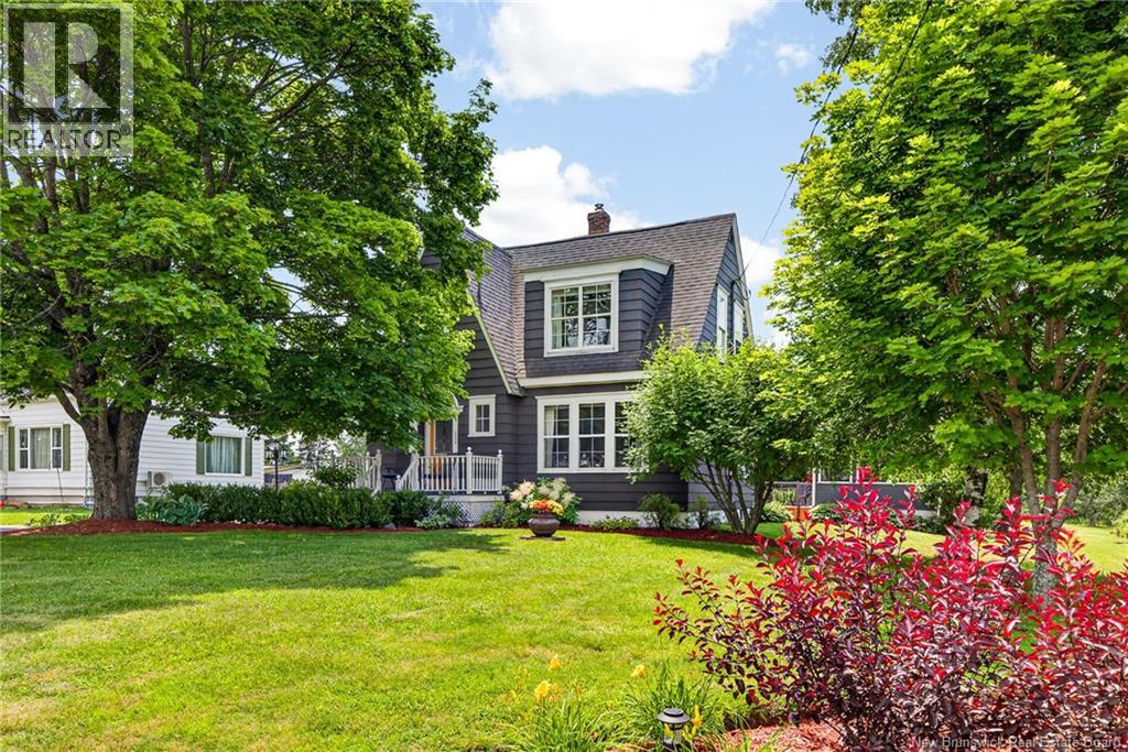1775 Amirault Street - 1