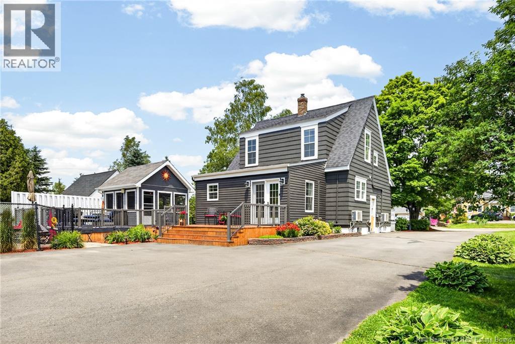 1775 Amirault Street - Image 37