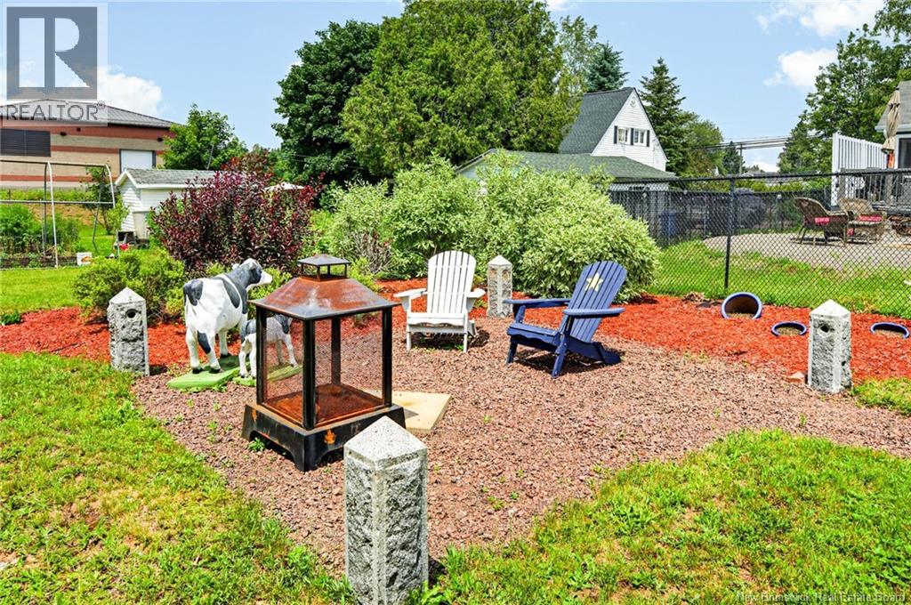 1775 Amirault Street - Image 44